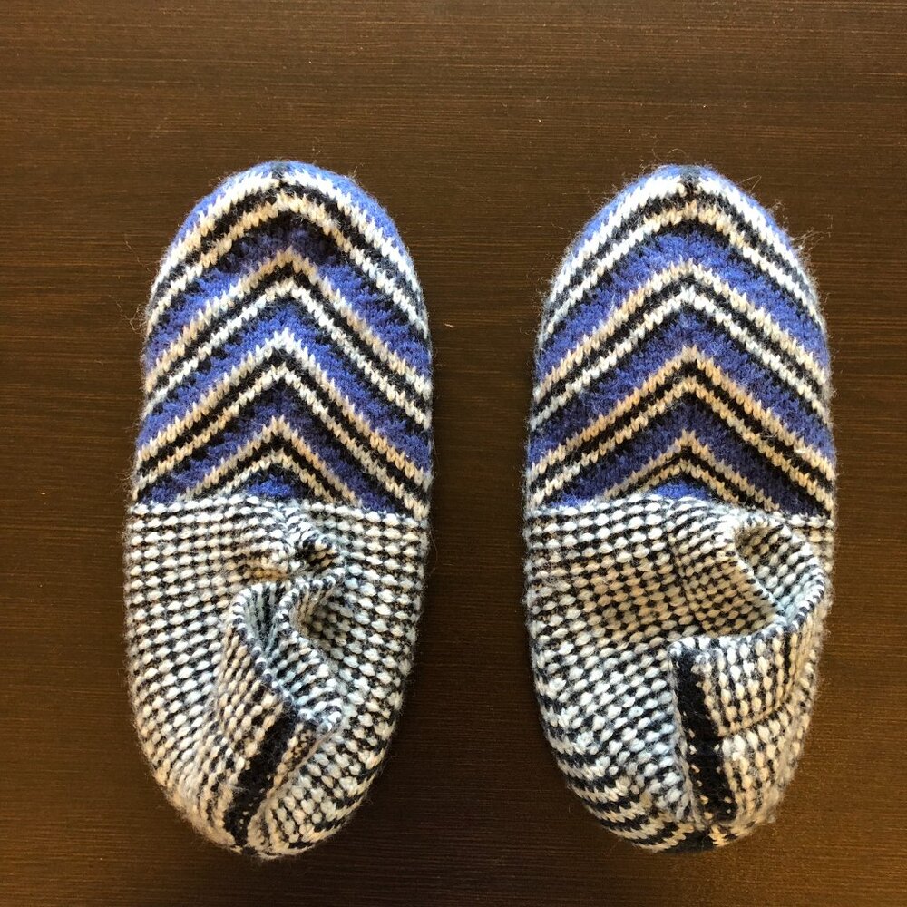 Bombas The Gripper Slipper Womens Size M